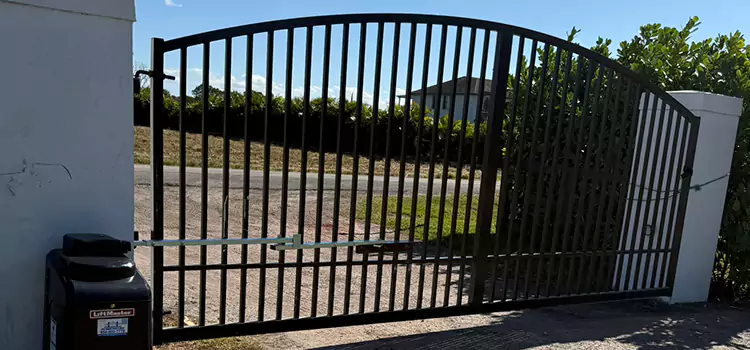 Driveway Fence Repair North Miami Beach